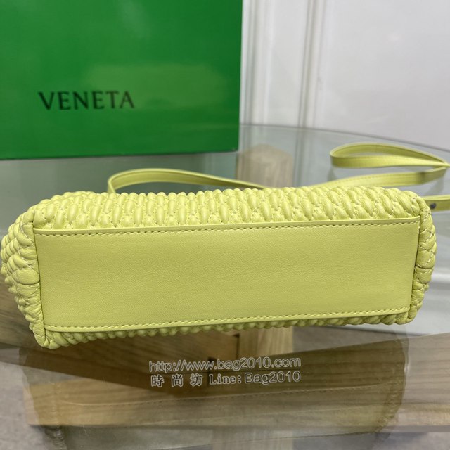 Bottega veneta高端女包 8546B BV寶緹嘉2021包包最新triangle倒三角手提單肩斜挎包三角包  gxz1251